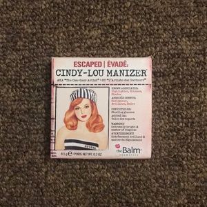 The balm cosmetics luminizer
